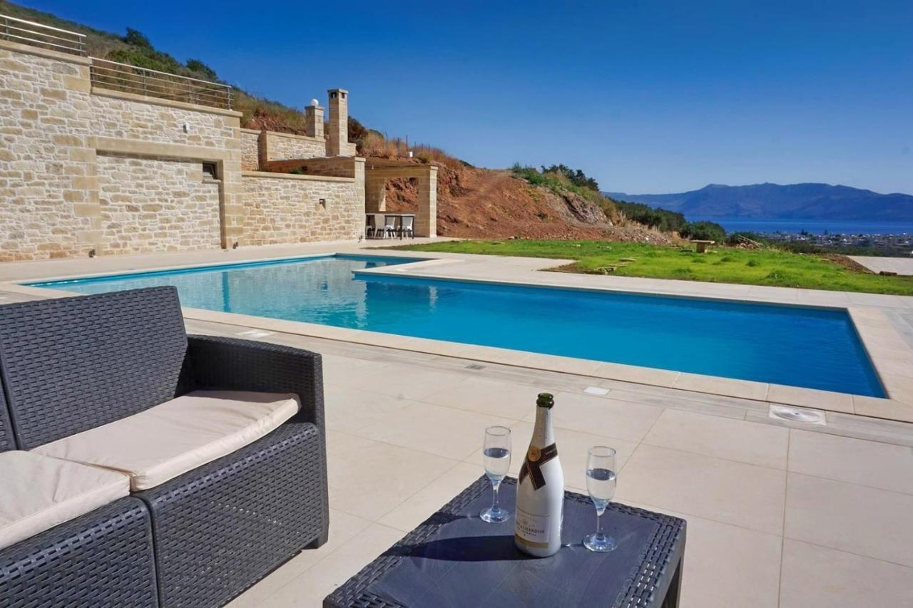 Villa Stylianos And Studios Kíssamos Eksteriør bilde